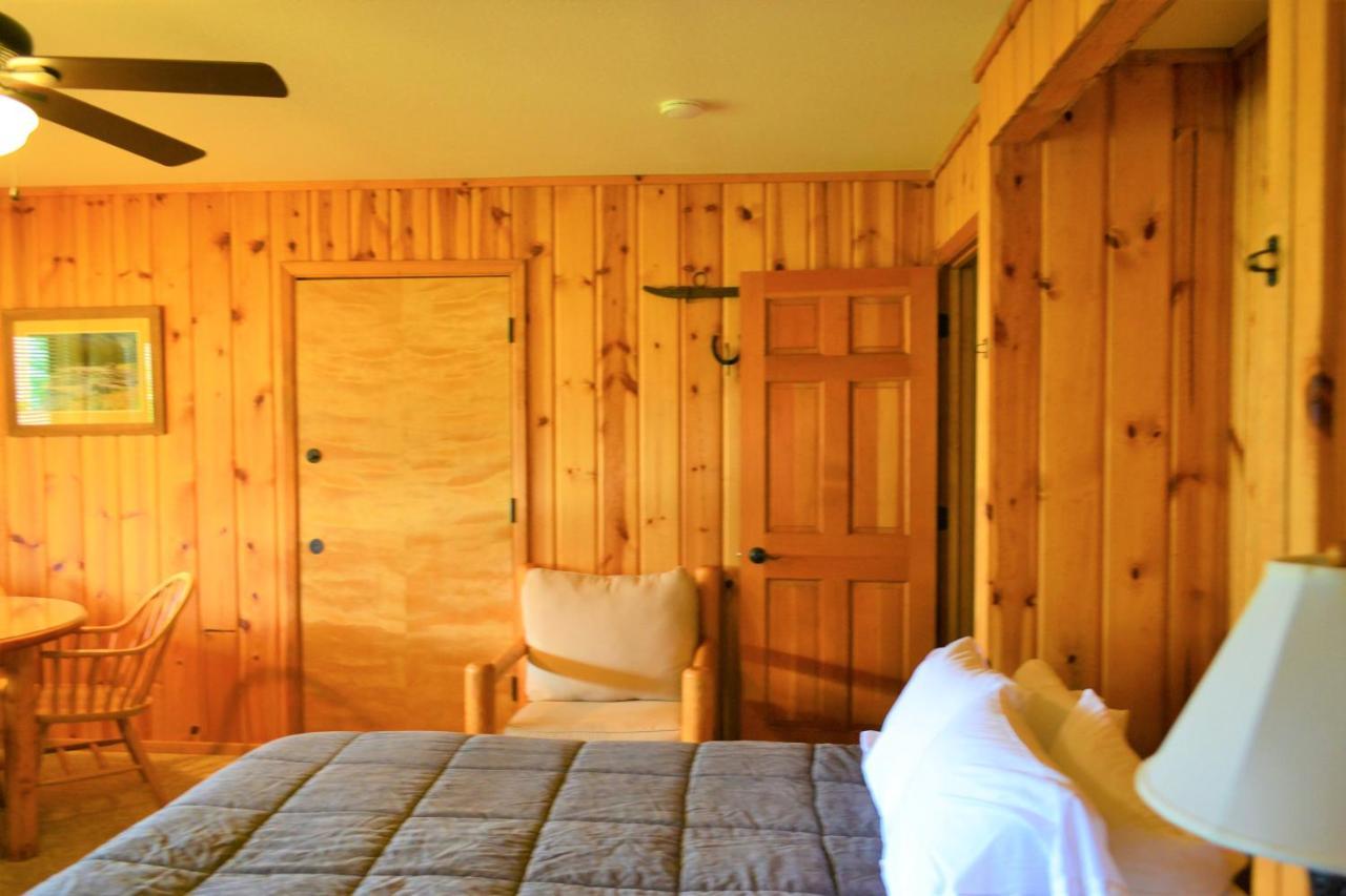 Twin Peaks Guest Ranch Villa Salmon Eksteriør bilde